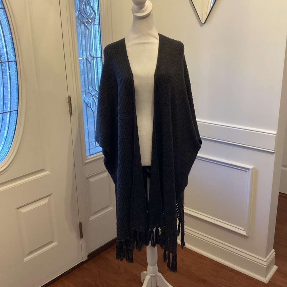 Elegant Black Cape for Women